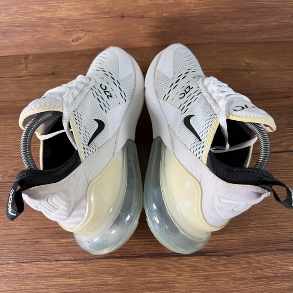 Nike Air Max 270 Athletic Sneakers Women’s Size 9.5 Low Top Shoes - Picture 3 of 11
